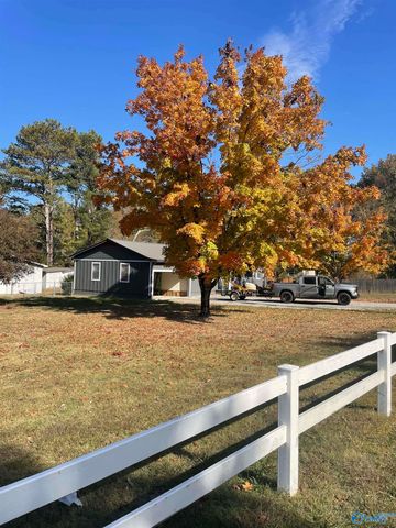 3700 Browns Valley Road, Guntersville, AL 35976