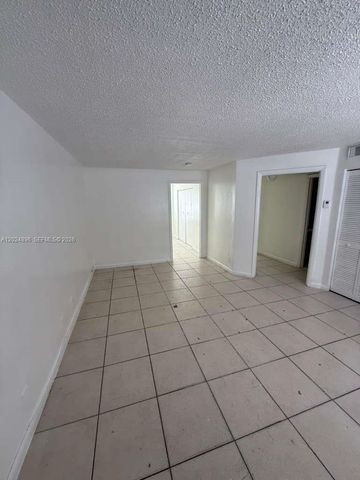6921 Pembroke Road 6927, Pembroke Pines, FL 33023