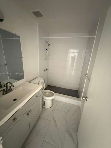 6921 Pembroke Road 6927, Pembroke Pines, FL 33023