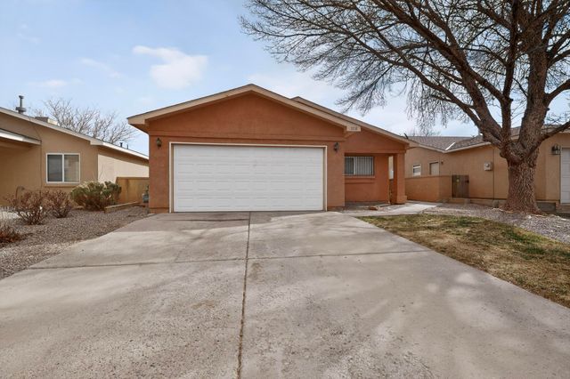 3110 Chama Meadows Drive NE, Rio Rancho, NM 87144