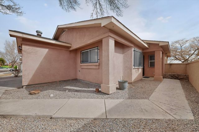 3110 Chama Meadows Drive NE, Rio Rancho, NM 87144