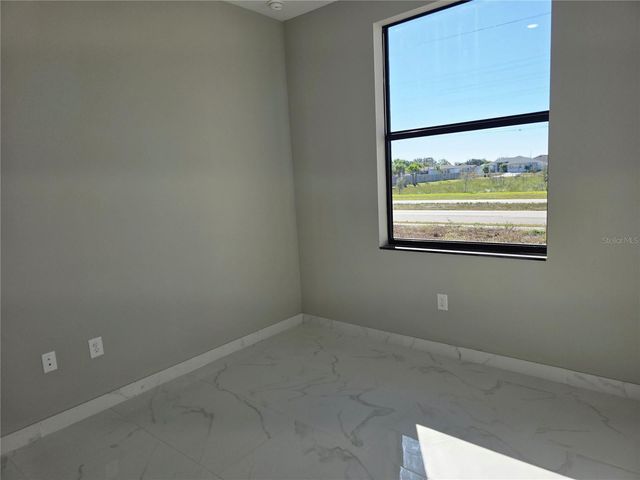 1035 KISMET PARKWAY W, Cape Coral, FL 33993