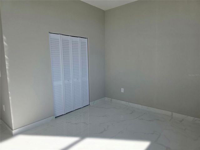 1035 KISMET PARKWAY W, Cape Coral, FL 33993