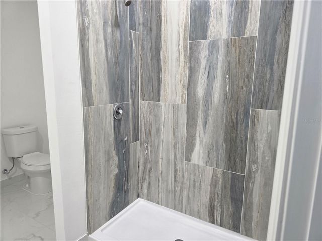 1035 KISMET PARKWAY W, Cape Coral, FL 33993