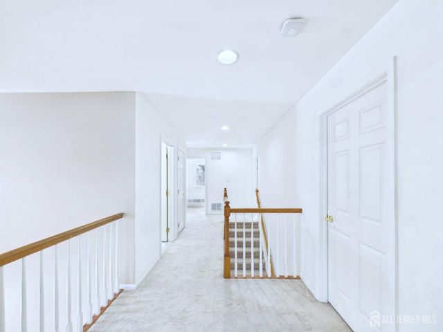 13 Skurka Court, Sayreville, NJ 08872