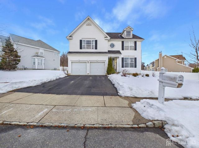 13 Skurka Court, Sayreville, NJ 08872