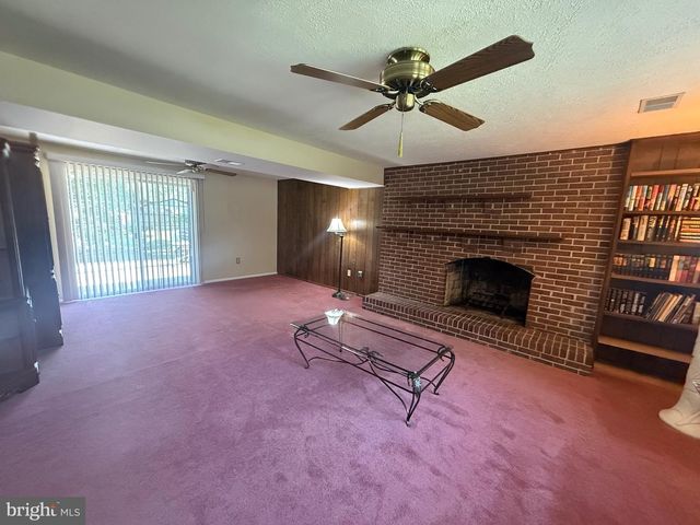 4007 BREWSTER LN, Waldorf, MD 20601
