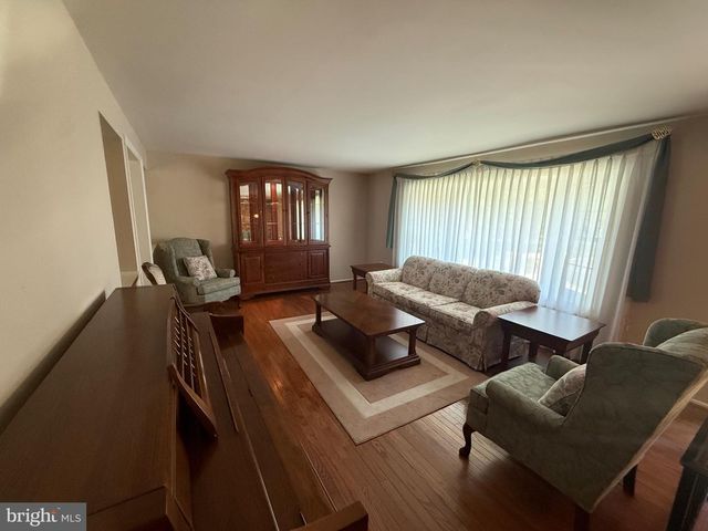 4007 BREWSTER LN, Waldorf, MD 20601