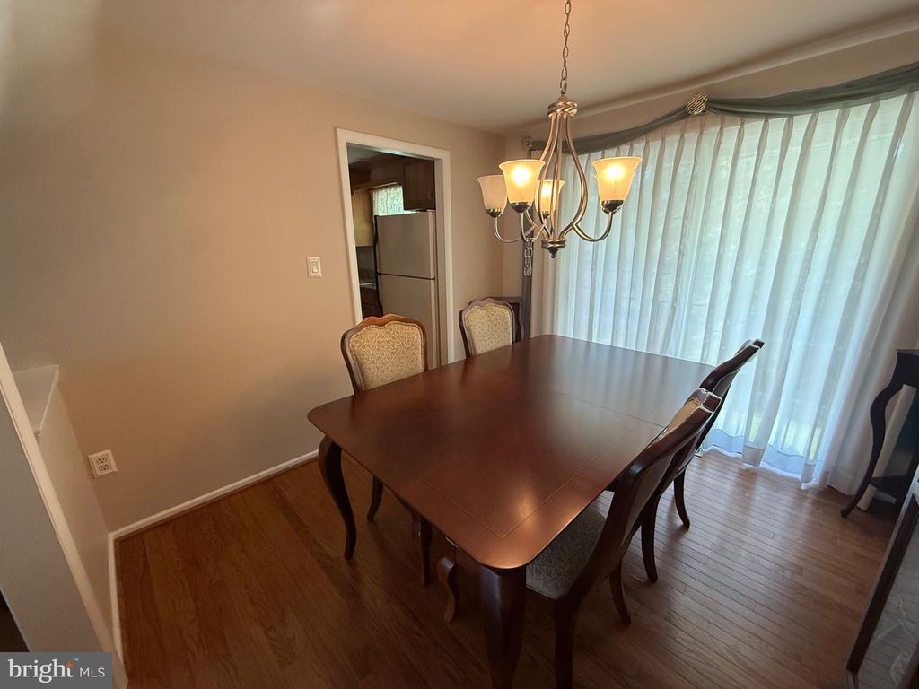 Image 9 of property listing at 4007 BREWSTER LN, Waldorf, MD 20601