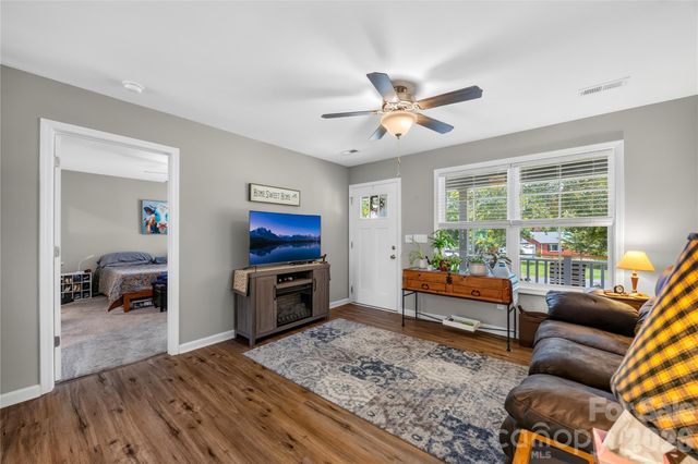 210 E 6th Street, Cherryville, NC 28021