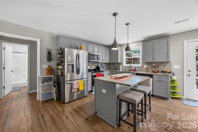 210 E 6th Street, Cherryville, NC 28021