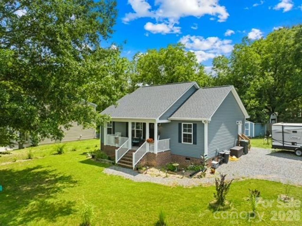 210 E 6th Street, Cherryville, NC 28021