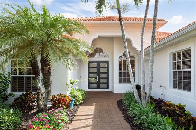 3105 Terramar DR, Naples, FL 34119