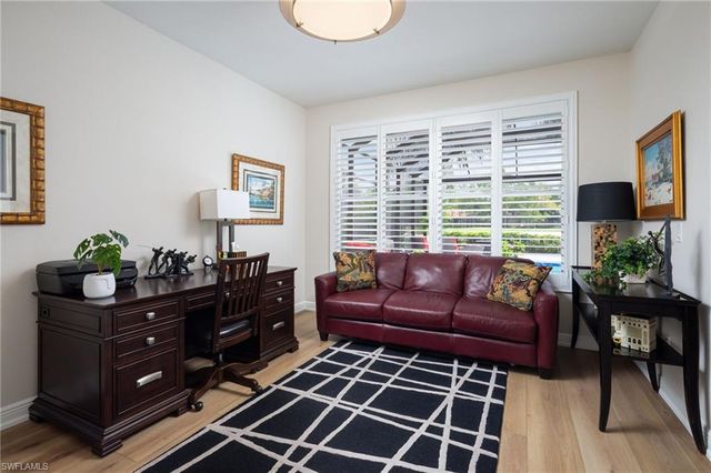 3105 Terramar DR, Naples, FL 34119