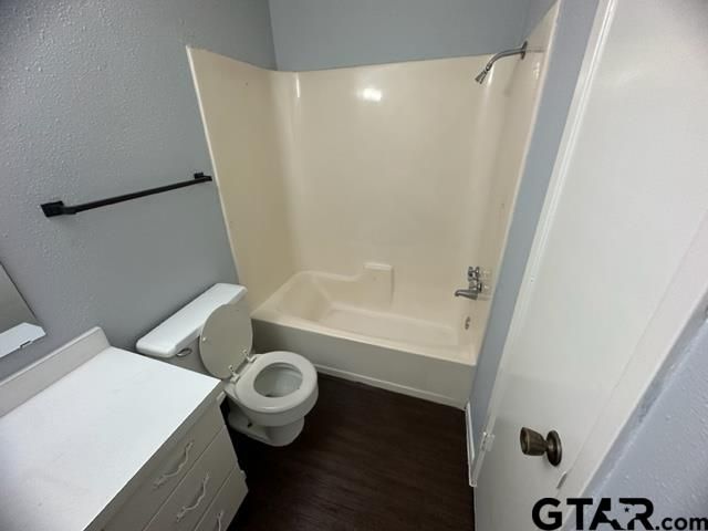 3206 Bain Place, Tyler, TX 75701