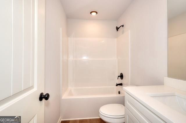 2 Ccrest Drive, Hartwell, GA 30643