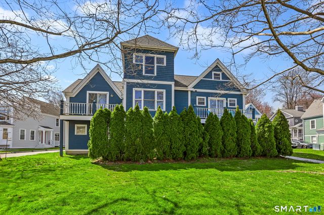 4 Seabreeze Avenue B, Milford, CT 06460