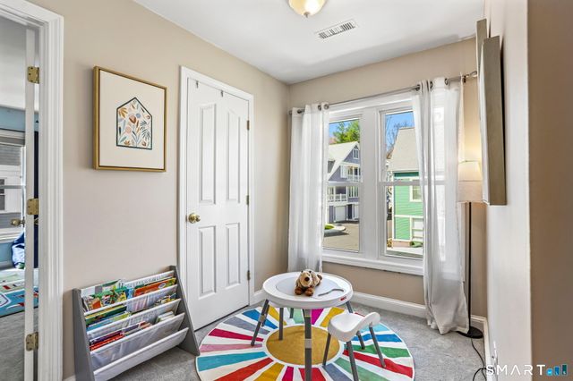 4 Seabreeze Avenue B, Milford, CT 06460