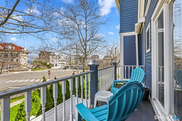4 Seabreeze Avenue B, Milford, CT 06460