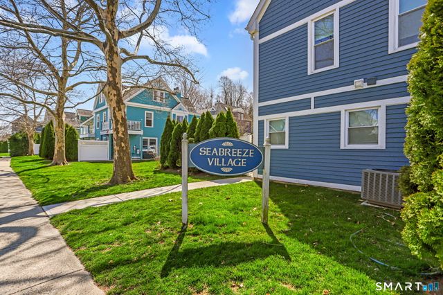 4 Seabreeze Avenue B, Milford, CT 06460