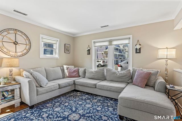 4 Seabreeze Avenue B, Milford, CT 06460