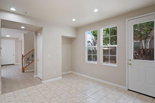 2921 Compton Pl, Tracy, CA 95377