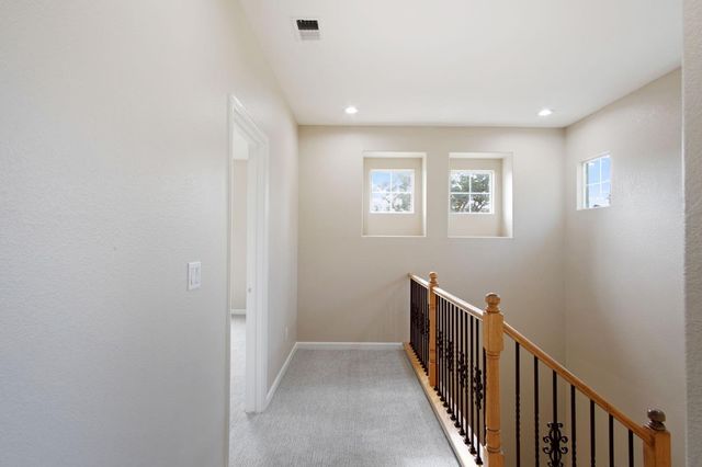 2921 Compton Pl, Tracy, CA 95377