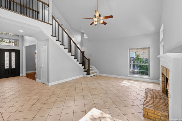 16422 Pemcanyon, San Antonio, TX 78240