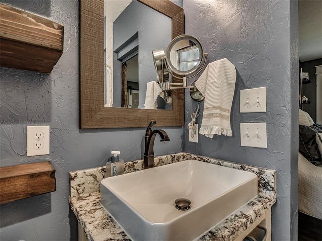 1214 Westbrooke Terrace, Norman, OK 73072