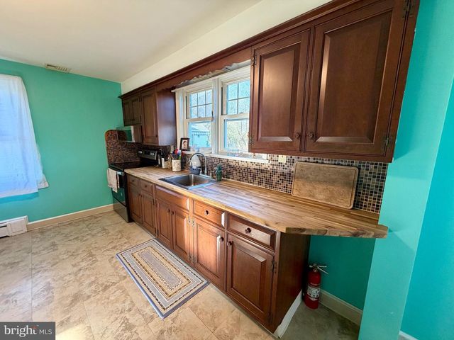 757 STARR ST, Phoenixville, PA 19460