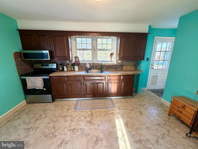 757 STARR ST, Phoenixville, PA 19460