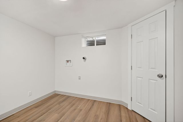 3932 2nd Avenue, Des Moines, IA 50313