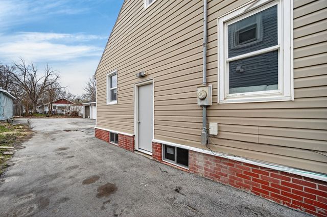 3932 2nd Avenue, Des Moines, IA 50313