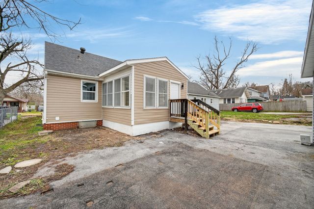 3932 2nd Avenue, Des Moines, IA 50313