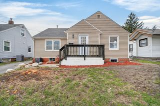 3932 2nd Avenue, Des Moines, IA 50313