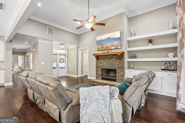 14 Vanderbilt Pointe Way, Newnan, GA 30265