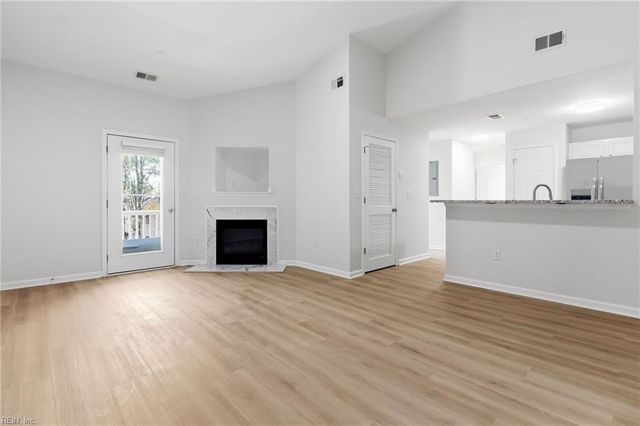 412 Egret Lndg Apt 303, Virginia Beach, VA 23454