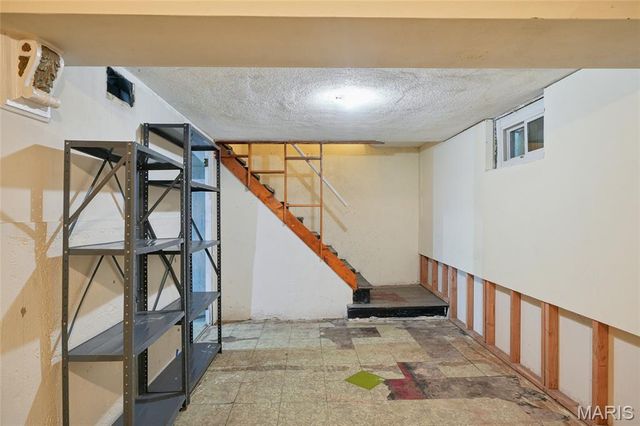 705 S Lafayette Street, Florissant, MO 63031