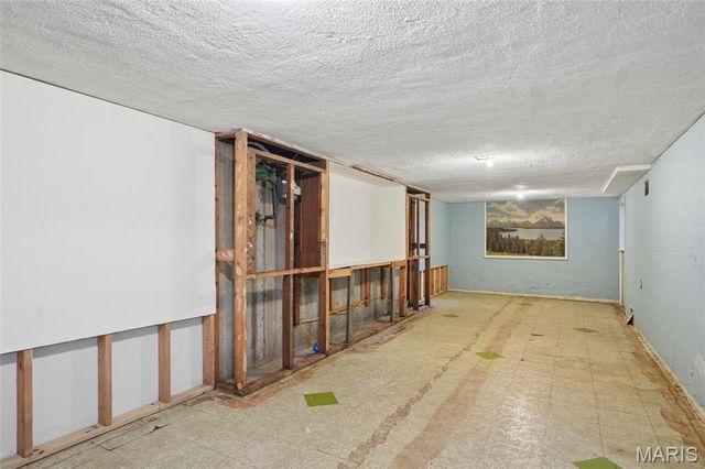 705 S Lafayette Street, Florissant, MO 63031