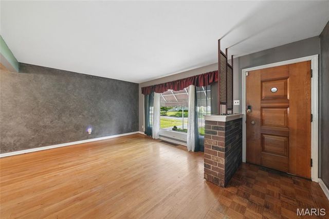 705 S Lafayette Street, Florissant, MO 63031