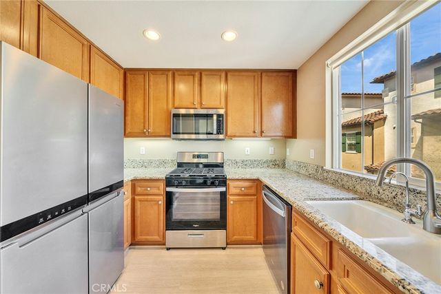 46 Perennial, Irvine, CA 92603
