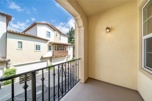 46 Perennial, Irvine, CA 92603