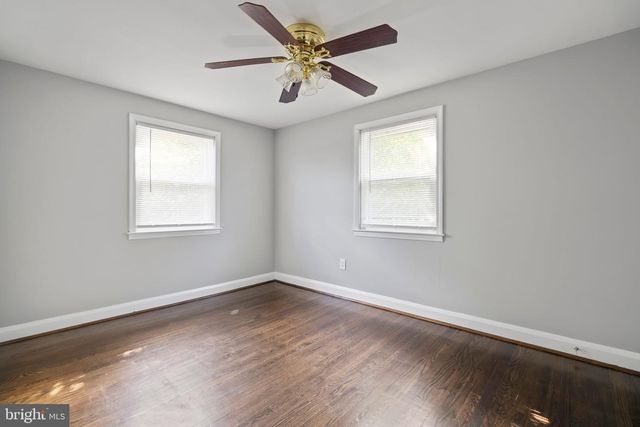 2802 TOPAZ RD, Parkville, MD 21234