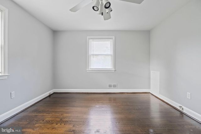 2802 TOPAZ RD, Parkville, MD 21234