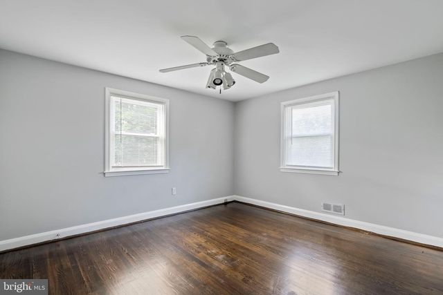 2802 TOPAZ RD, Parkville, MD 21234