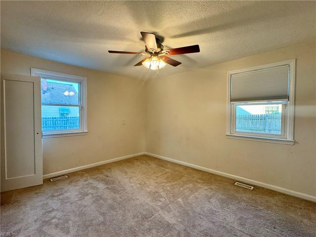 2204 Willow Wood DR, Norfolk, VA 23509