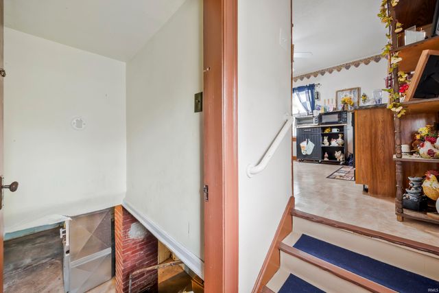 3001 Lynch Road, Evansville, IN 47711