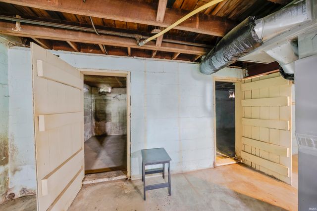3001 Lynch Road, Evansville, IN 47711