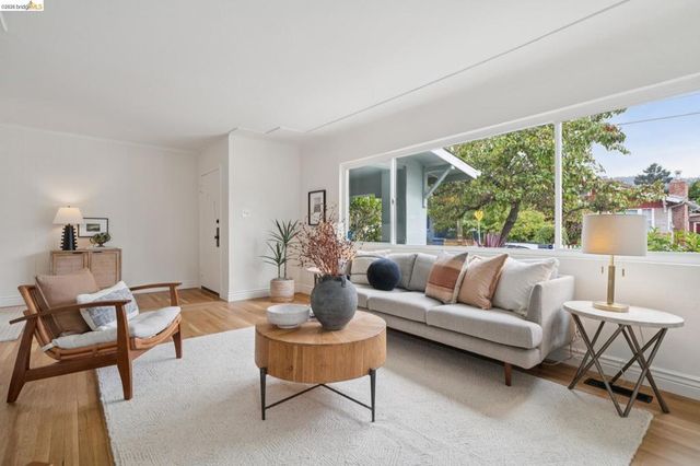 4261 Suter Street, Oakland, CA 94619