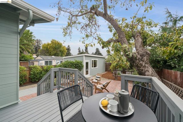 4261 Suter Street, Oakland, CA 94619